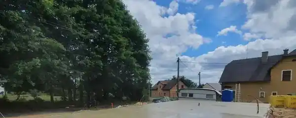 Základová deska – betonáž rodinného domu – Susice