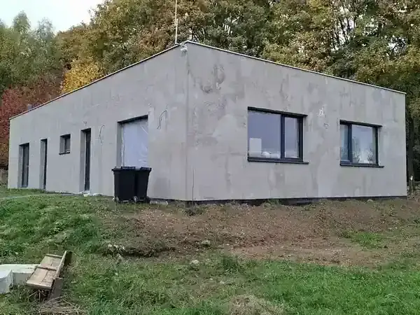 Dokončená fasáda rodinného domu – ETICS zateplení – Cheb